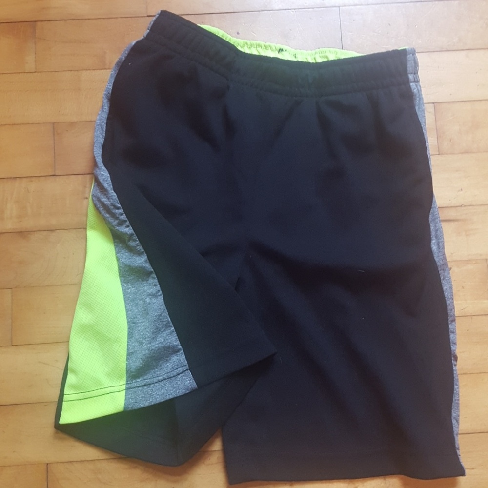 💰SALE 5/$25 Zone Pro boys athletic shorts 12/14